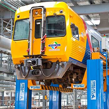 由博爾內曼配備的軌道提升裝置